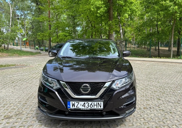 Nissan Qashqai cena 69000 przebieg: 36000, rok produkcji 2018 z Czersk małe 352